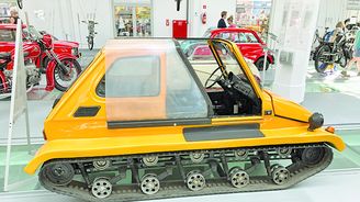 Civilní verze na pásech byla sice povedenější, ale v době hospodářského úpadku Polska neměla šanci dostat se do sériové výroby Civilní verze na pásech byla sice povedenější, ale v době hospodářského úpadku Polska neměla šanci dostat se do sériové výroby