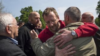 Členové mise OBSE zadržovaní ve Slavjansku jsou na svobodě