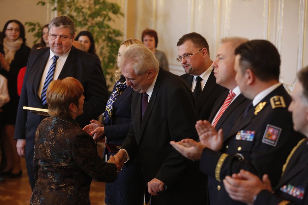 Prezident ČR ocenil ty, kteří zachránili lidský život.