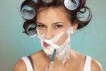 6 způsobů, jak přirozeně zabránit růstu chloupků na obličeji