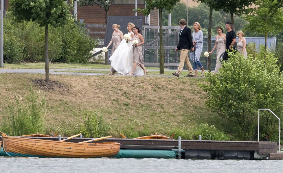 Jak vznikaly svatební fotky Míši Ochotské a Lukáše Rosola?