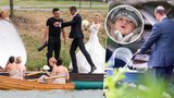 Tajné fotky ze svatby Ochotské a Rosola: Když se fotili, synka hlídal svědek Petr Rychlý!