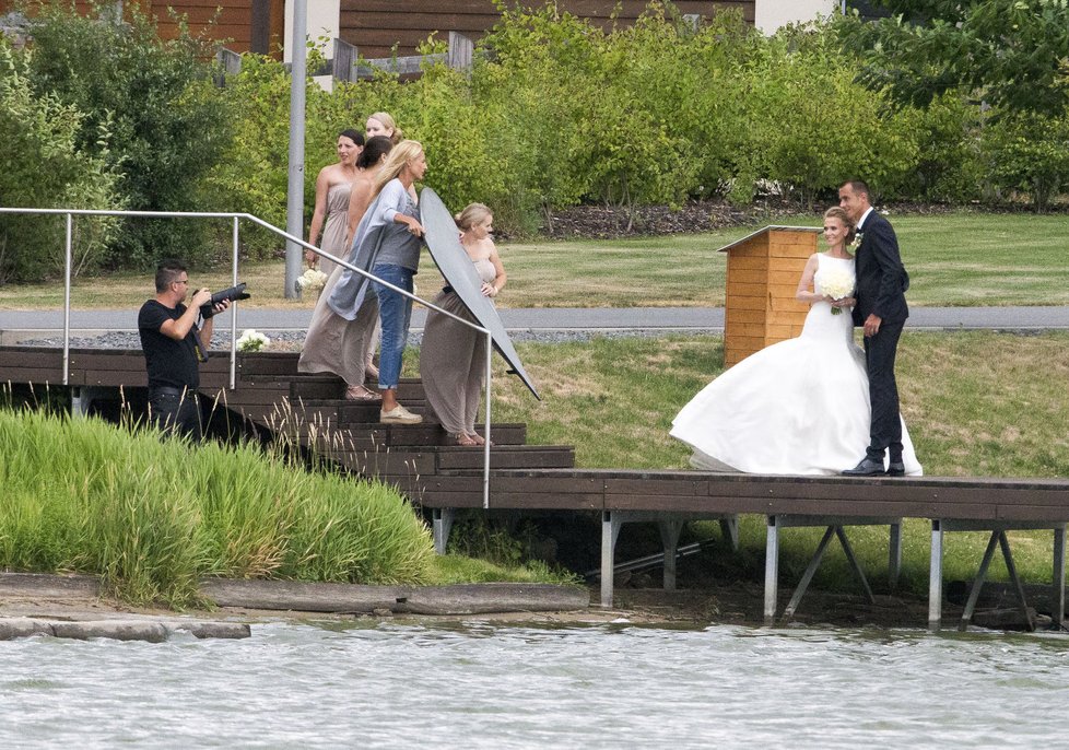 Novomanžele fotil fotograf Jan Tůma.