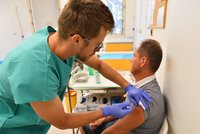 Nemocnice u sv. Anny v Brně: Navyšuje kapacity kvůli očkování, s covidem-19 tu leží 30 lidí