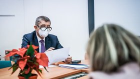 Očkování proti covidu v ČR: Premiér Babiš na inspekci ve FN Motol