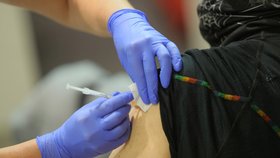 V OD Kotva se otevřelo očkovací centrum, kde lze dostat vakcínu proti covidu-19 bez registrace.