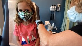 Očkování malých dětí v USA (7.10.2021)