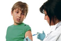 Rodiče mohou bez trestu odmítnout povinné očkování