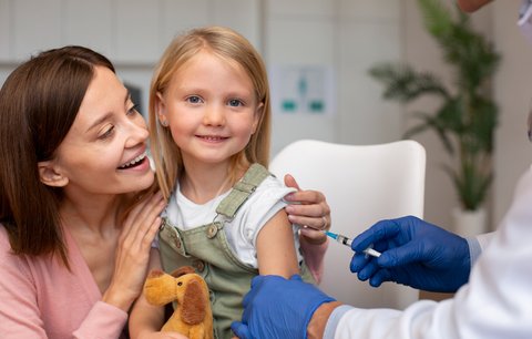 Očkovací kalendář: Která očkování jsou pro děti povinná?