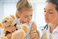 Matky, které nechtějí očkovat děti, mají smůlu: Školky mohou jejich děti odmítnout