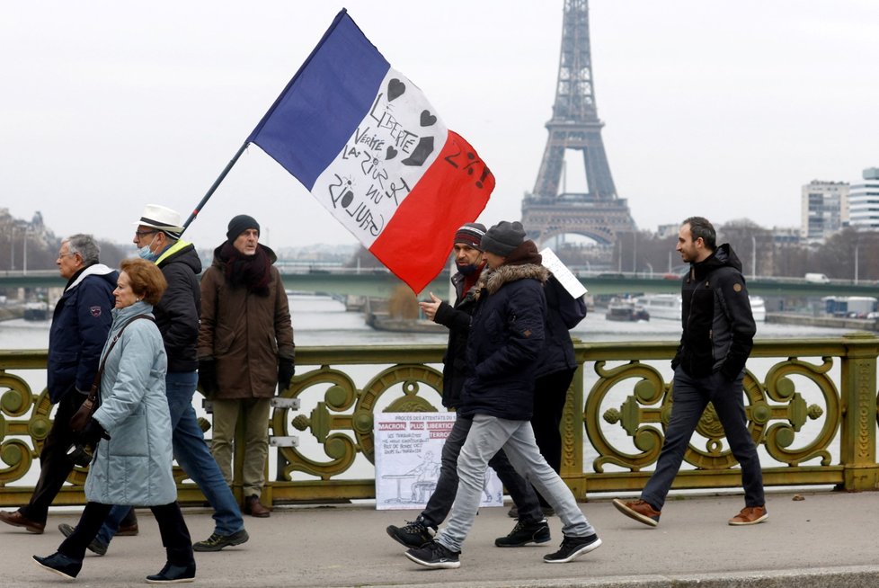 Protesty proti očkovacím pasům ve Francii (23. 1. 2022)