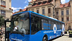 Do ulic Prahy vyrazí 31. července očkovací autobus. Zájemci dostanou vakcínu bez nutnosti registrace.