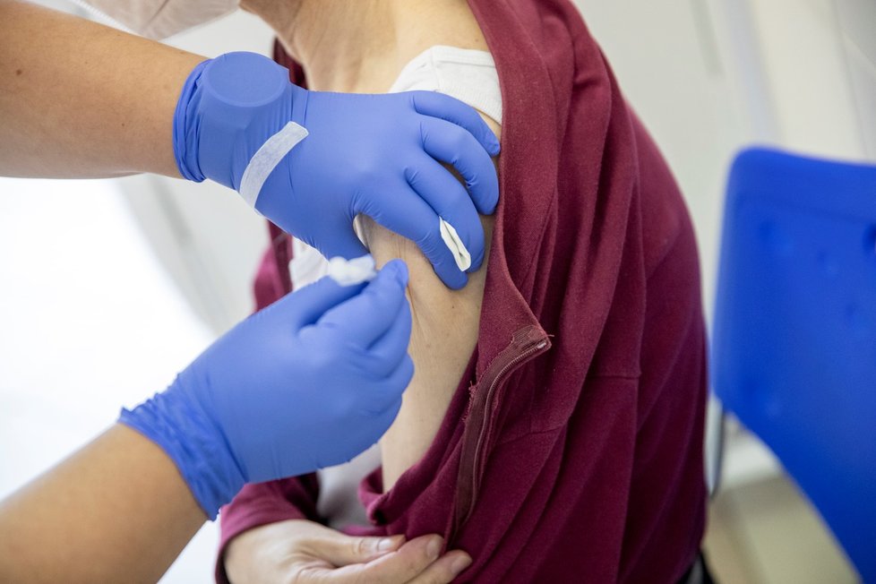 Očkování proti koronaviru (ilustrační foto)