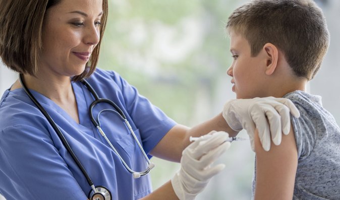 Má cenu se ještě očkovat proti chřipce? Za jak dlouho bude vakcína účinná?