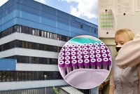 Očkování proti covidu v Praze: V Motole se tvořily fronty, ve VFN už očkují druhou dávku