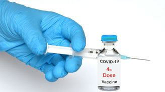 Čtvrtá dávka očkování proti covidu. Kdy na ni jít a jaká je účinnost vakcíny