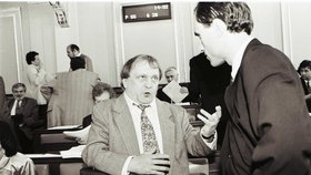 Ivan Mašek, poslanec a jeden ze zakladatelů ODA, v diskusi s politikem Ivanem Pilipem