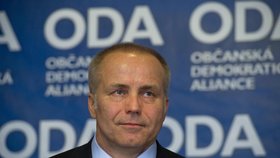 Předseda Občanské demokratické aliance (ODA) Pavel Sehnal vystoupil 25. ledna v Praze na tiskové konferenci k zahájení činnosti strany. Sehnal se rozhodl ODA obnovit.