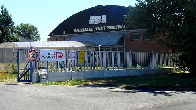 Odbavovací budova letiště Pardubice