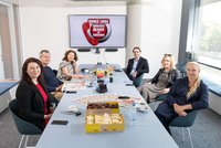 Na Horké lince odborníci na psychiku, závislosti i nemoci stáří radili volajícím