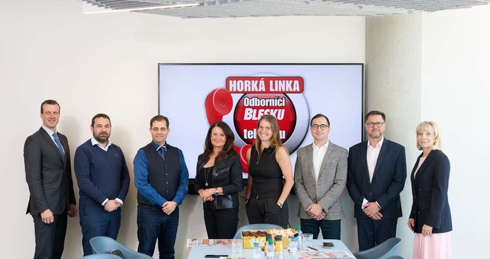 Odborníci na telefonu Blesku radili volajícím.