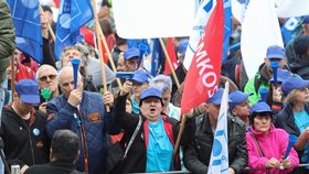 Protest odborářů a jejich příznivců na Václavském náměstí (8. 10. 2022)