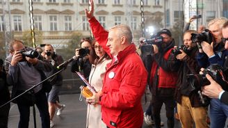 Robert Malecký: Špatný týden odborového bosse. Demonstrace mu kandidaturu na Hrad nepodpoří