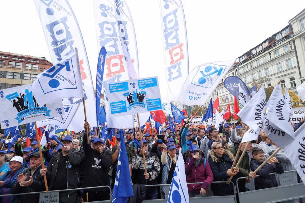 Protest odborářů a jejich příznivců na Václavském náměstí (8.10.2022)