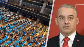 „Konec levné práce.“ Odboráři pod taktovkou Středuly bouří v Praze, chtějí vyšší platy