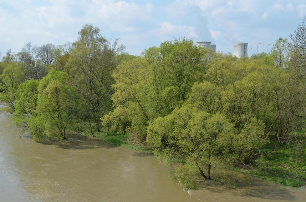 Rozvodněná Odra na Ostravsku