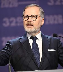 Co vám Fialova vláda vzala, vám vrátit nemůžeme. Někdo to vzal, vzkázal Babiš a rozjel vyšetřování Co vám Fialova vláda vzala, vám vrátit nemůžeme. Někdo to vzal, vzkázal Babiš a rozjel vyšetřování