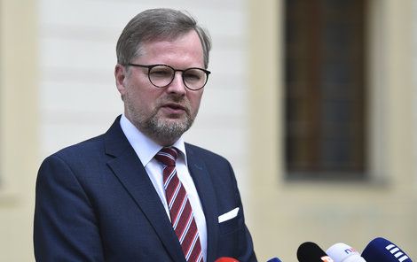 Předseda ODS Petr Fiala na Pražském hradě po schůzce s prezidentem Milošem Zemanem