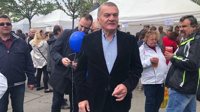 ODS vyrazila oslavit 1. máj na Petřín: Exprimátor Bohuslav Svoboda (1.5.2019)