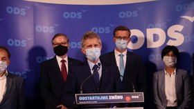 Tisková konference ODS: U pultíku Miloš Vystrčil