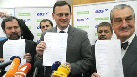 Lídři ODS, TOP 09 a VV podepsali prohlášení o budoucí koalici