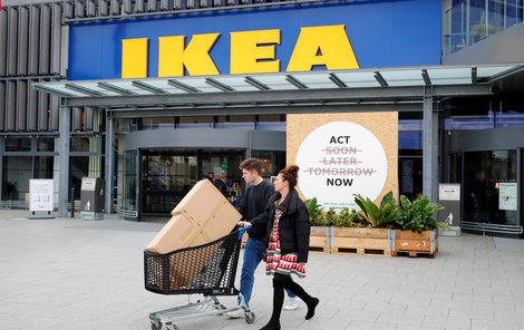Po třech smrtelných incidentech IKEA v roce 2016 stáhla rekordních 29 milionů kusů tohoto nábytku z obchodů.