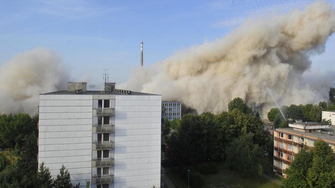 Odstřel budov zkrachovalého OP Prostějov