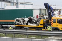 Za odtahovku na dálnici dáte i desítky tisíc navíc. U Ťoka se hájí rychlostí