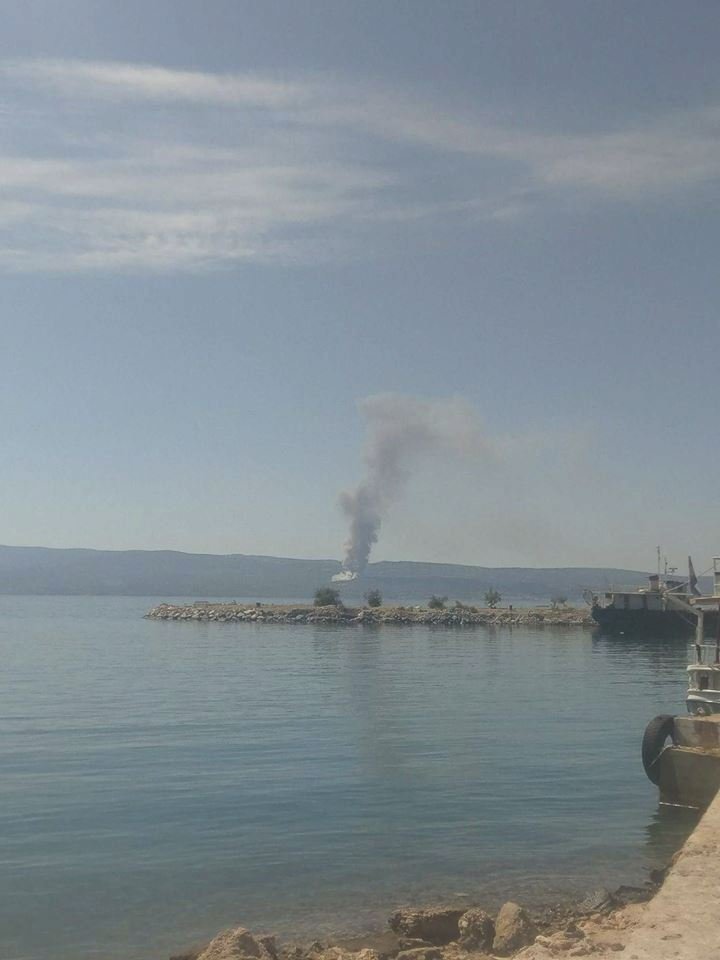 Chorvatsko dále bojuje s požáry, s hašením pomáhají letadla.