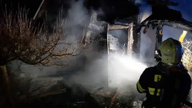 Plameny zabíjely: Při požáru chaty v Liberci zemřel senior.
