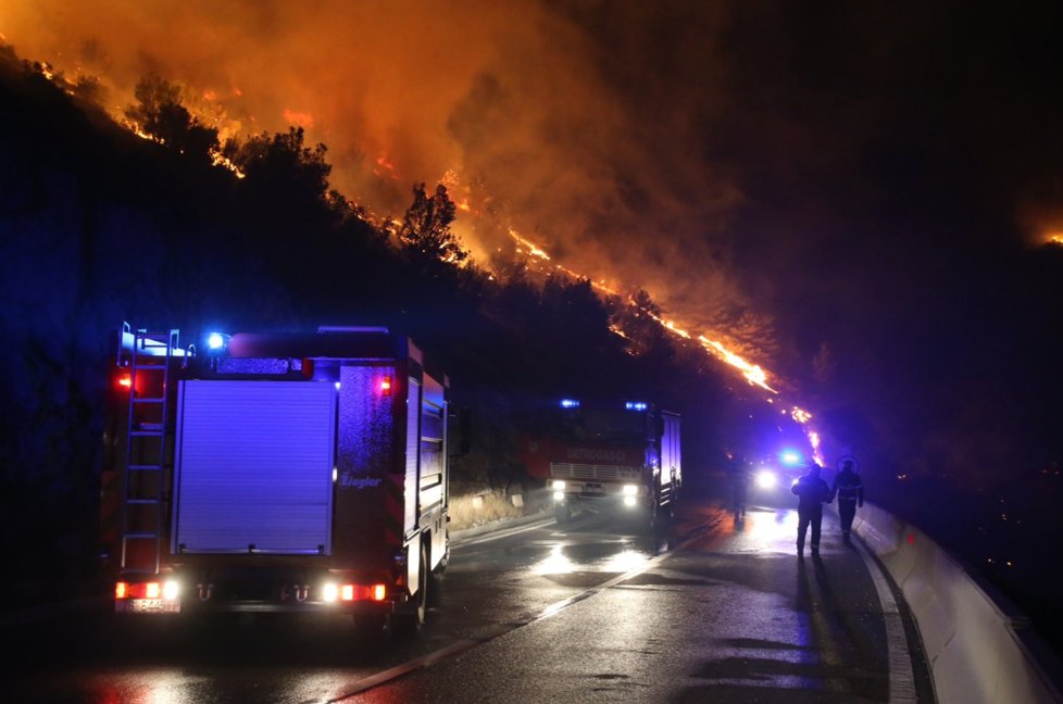 Chorvatsko pokračuje v boji s ohněm, který jej sužuje
