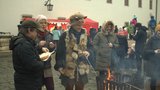 Vánoce na hradu Špilberk: Děti netradičně v zimě opékaly buřty a učily se lít olovo