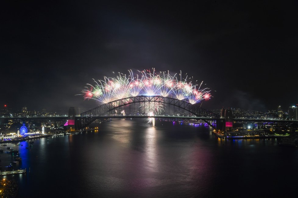 Novoroční ohňostroj v australském Sydney (1. 1. 2020)