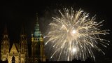 Novoroční ohňostroj v Praze: V kolik bude a odkud půjde nejlépe vidět?