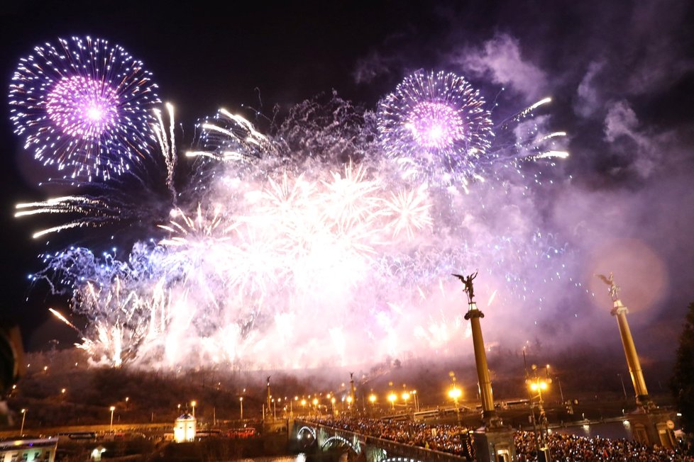 Novoroční ohňostroj v Praze, 1. 1. 2019