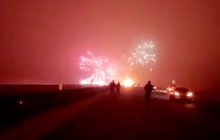 Předčasný Silvestr v Kazachstánu: Exploze kamionu s rachejtličkami!