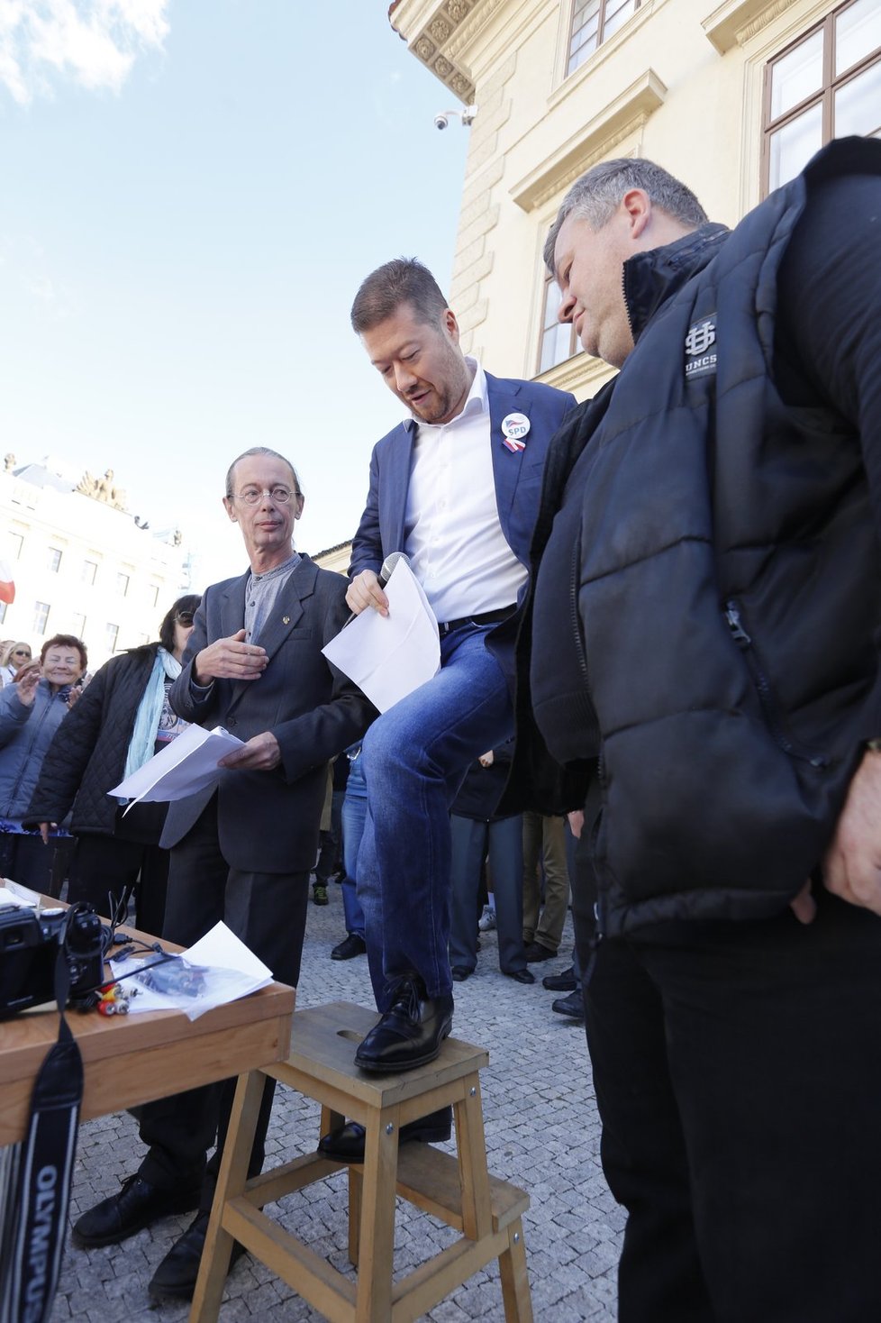 Protiislámská demonstrace Okamurovců na Hradčanském náměstí