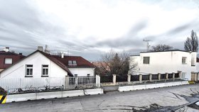 Pokud bude dům dostatečně vysoký, uvidí z něj Okamura i Pražský hrad