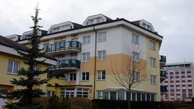 Tomio vlastní byt i v bytovém komplexu v pražské Libni