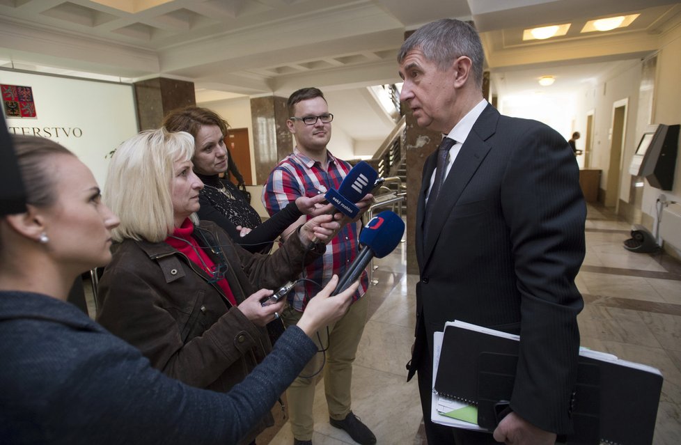 Andrej Babiš jednal v Praze s vlastníky OKD (12. 4. 2016).